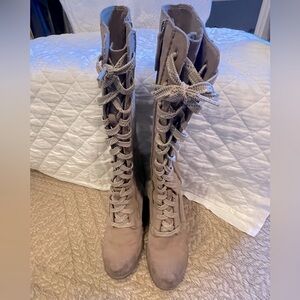 Sorel Joan of Arc Sz 9 wedge boots